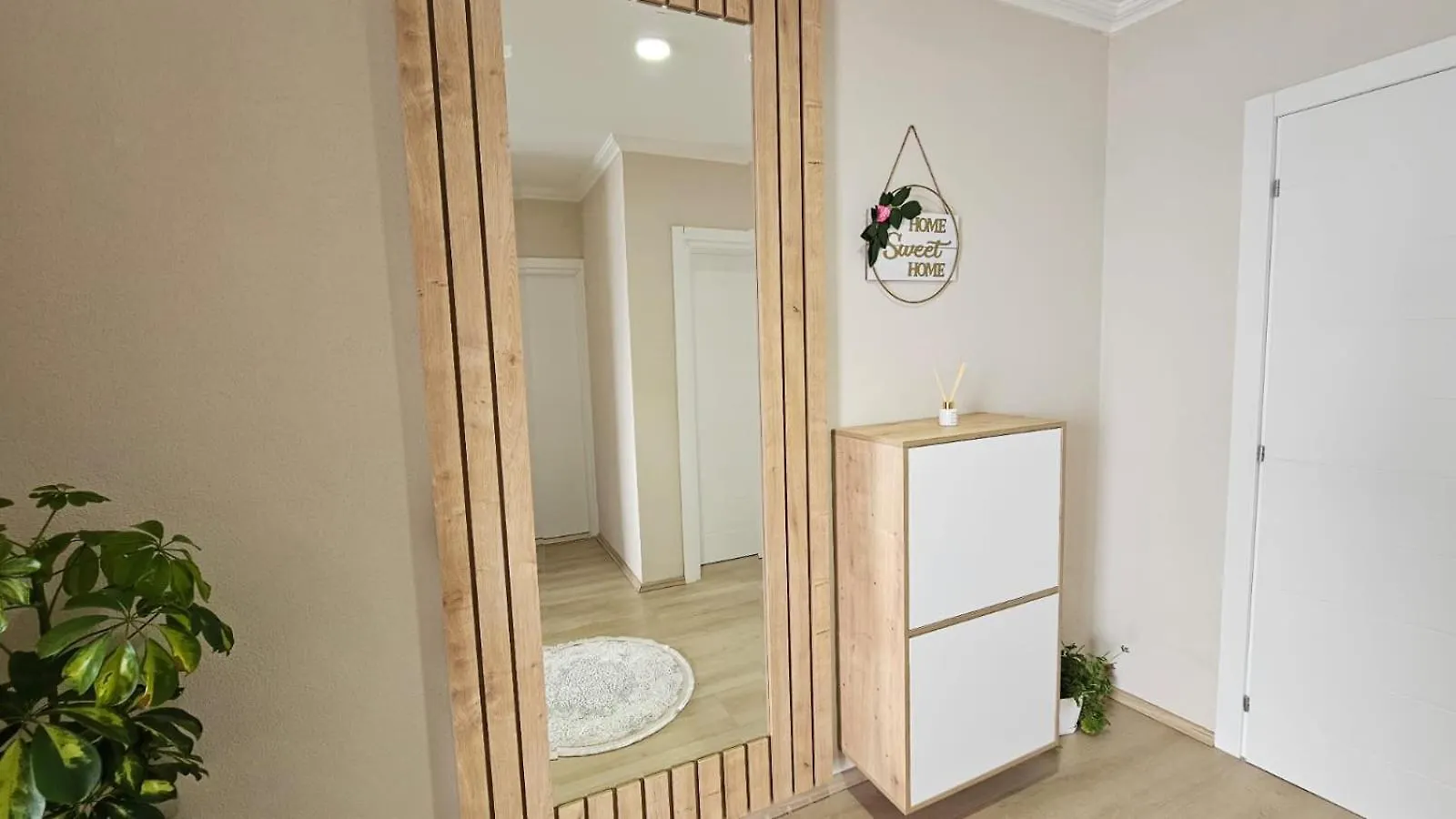 Shiroka'S Special Guest 1 Apartment